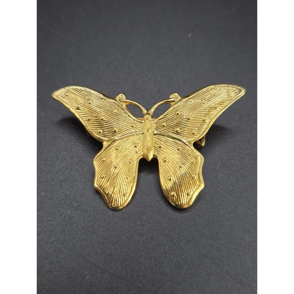 Vintage Gold Tone Butterfly Moth Brooch Pin